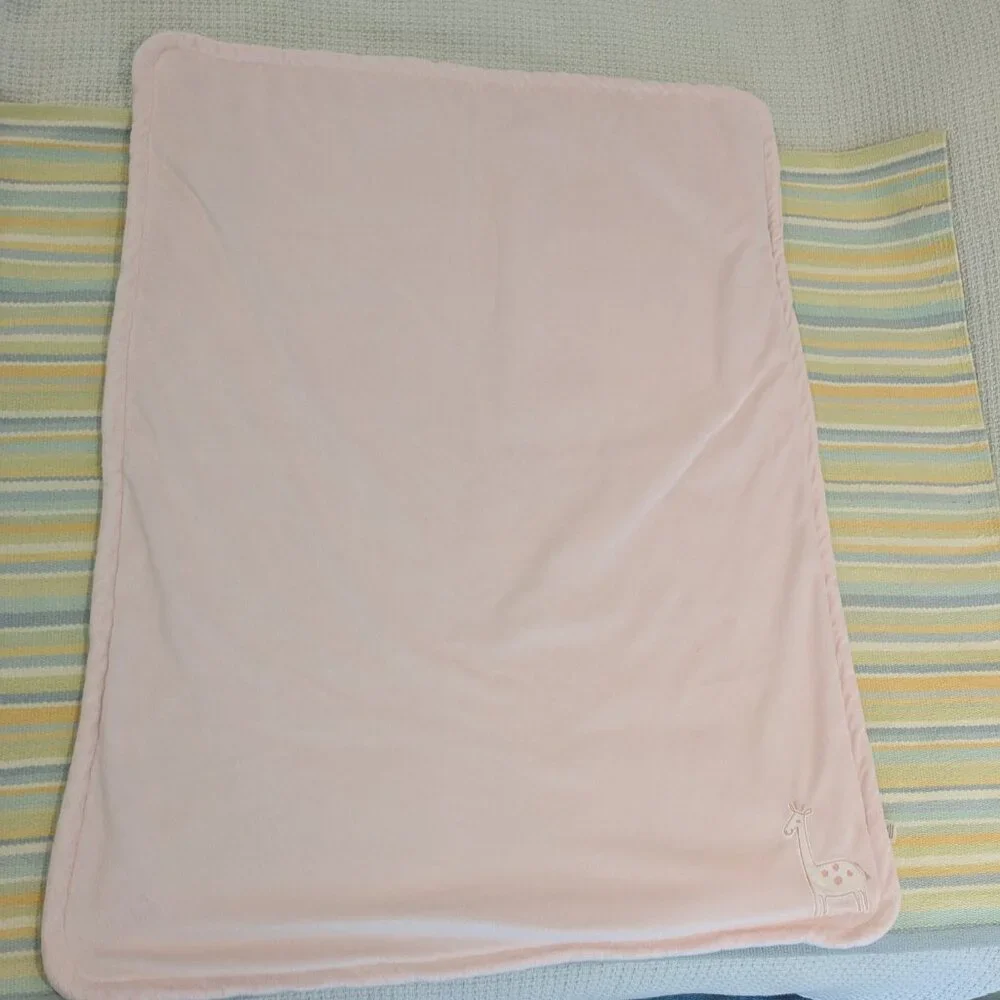 ⭐ Carter's Pink & White Giraffe Reversible Super Soft Baby Blanket